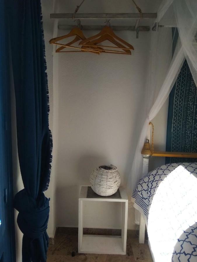Chez Cecile